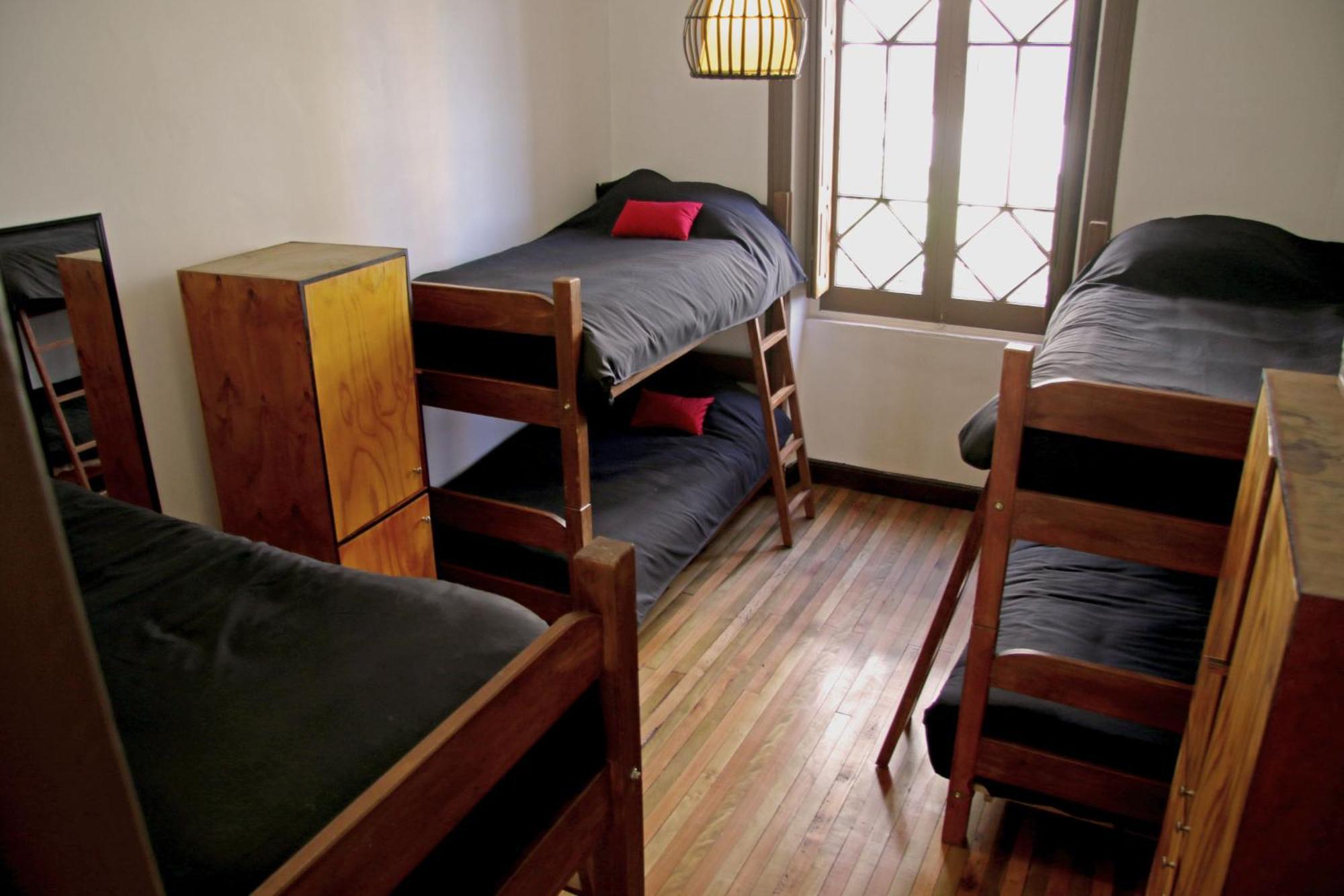 Hostal Irreal Santiago Luaran gambar